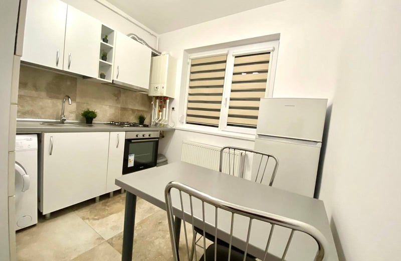 Miete einer komfortablen 1-Zimmer-Wohnung mit separater Küche, Bukarest, Rumänien